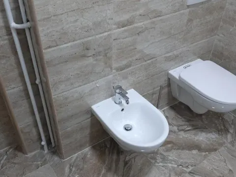 Izdavanje, trosoban stan, 105m², Centar, Novi Sad - image 16