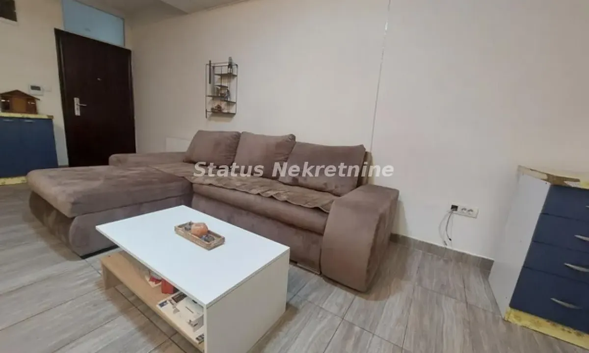 Prodaja, trosoban stan, 58m², Petrovaradin, Novi Sad