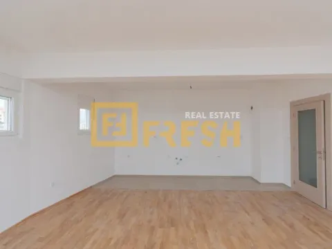 Prodaja, trosoban stan, 102m², Stara Varoš, Podgorica - image 7