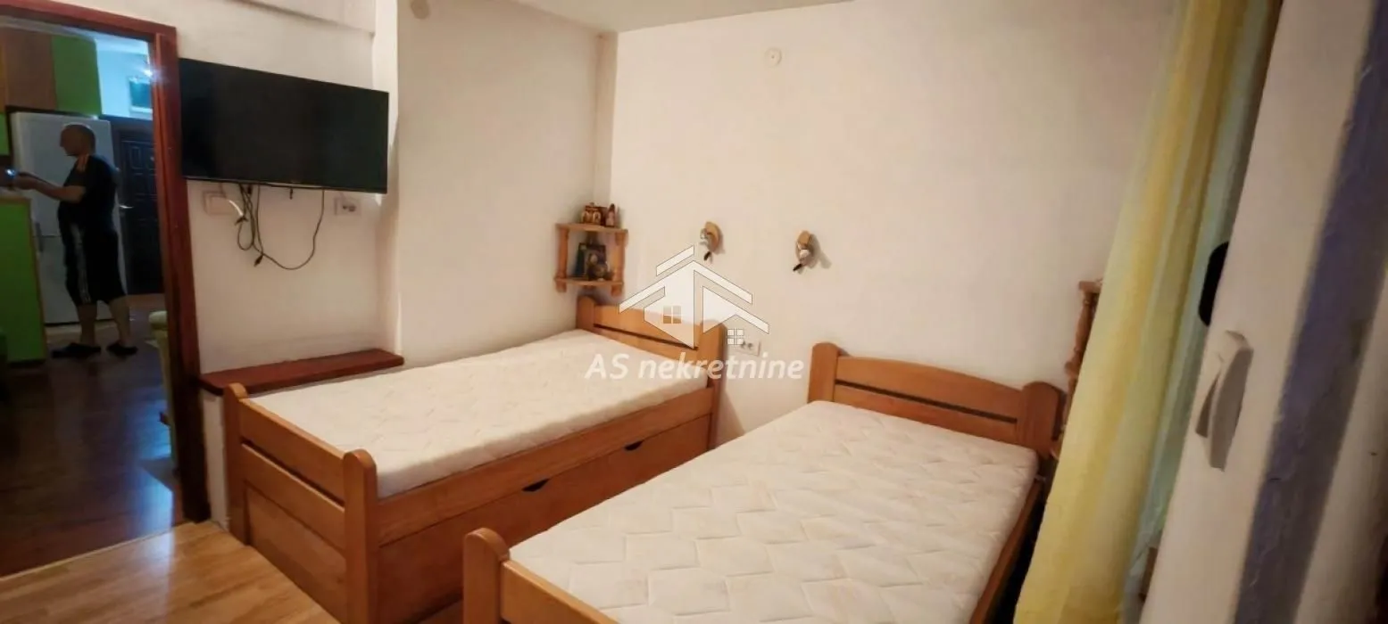 Izdavanje, dvosoban stan, 40m², Čukarica, Beograd