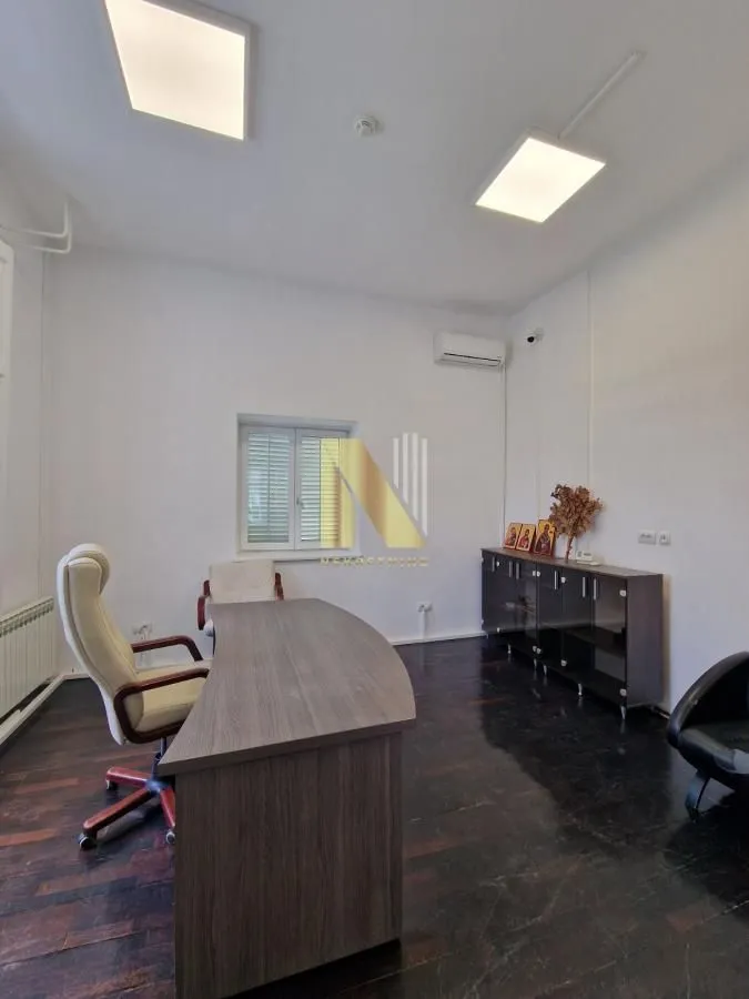 Rent, office space, 550m², Adamovićevo Naselje, Novi Sad Sve Podlokacije