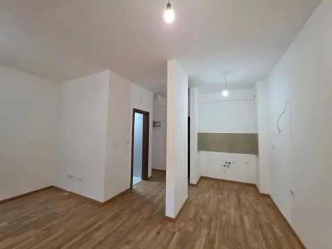 Sale, studio apartment, 31m², Bečići, Budva - image 13