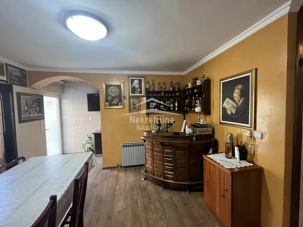 Prodaja, kuća, 723m², Kaludjerica, Grocka