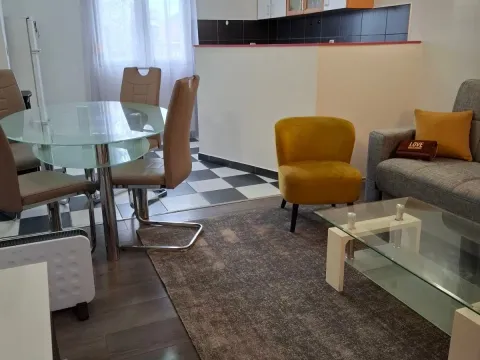 Izdavanje, dvosoban stan, 60m², Donja Gorica, Podgorica - image 7