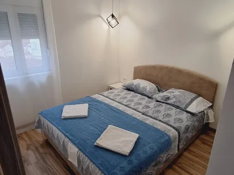 Rent, one bedroom apartment, 30m², Donja Lastva, Tivat - image 6