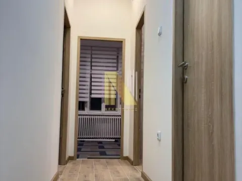 Izdavanje, trosoban stan, 65m², Centar, Novi Sad - image 4