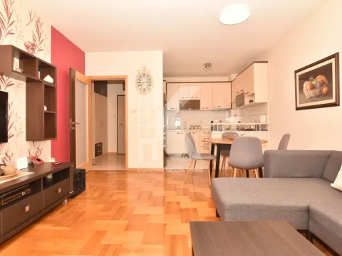 Izdavanje, trosoban stan, 73m², Zabjelo, Podgorica - image 4