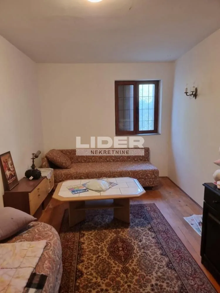 Prodaja, kuća, 260m², Srebrno jezero, Veliko Gradište