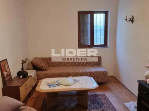 Sale, house, 260m², Srebrno jezero, Veliko Gradište - image 3