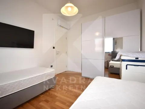 Izdavanje, dvosoban stan, 100m², Dalmatinska ulica, Podgorica - image 11