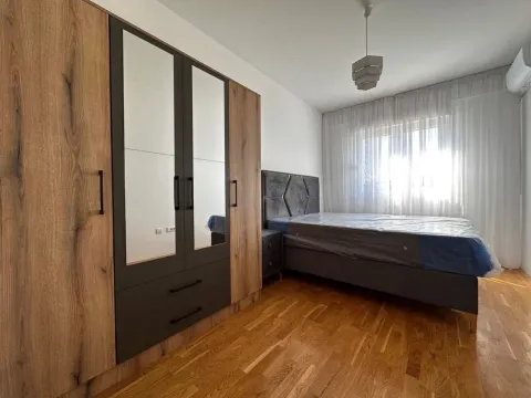 Izdavanje, trosoban stan, 102m², Ljubović, Podgorica - image 6