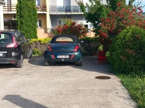 Izdavanje, trosoban stan, 130m², Gorice, Bijelo Polje - image 6