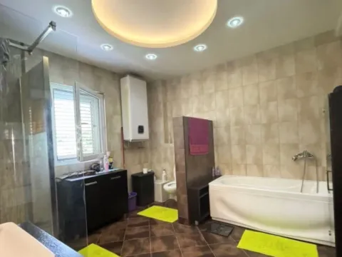 Prodaja, kuća, 267m², Tivat, Crna Gora - image 10