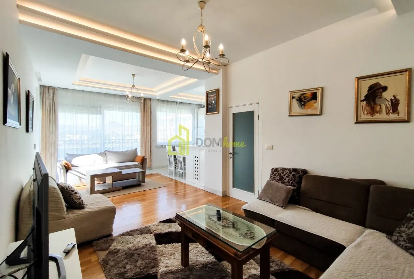 Izdavanje, dvosoban stan, 89m², Centar, Podgorica