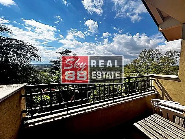 Sale, house, 330m², Čukarica, Beograd