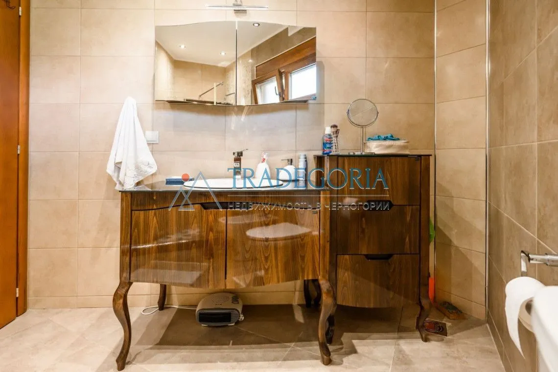 Prodaja, ugostiteljski objekat, 252m², Bar, Crna Gora