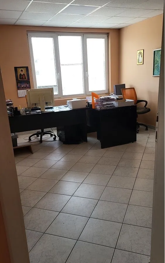 Rent, office space, 830m², Zemun Sve Podlokacije, Beograd