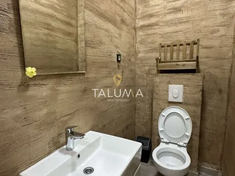 Izdavanje, dvosoban stan, 68m², Blok 9, Podgorica - image 5