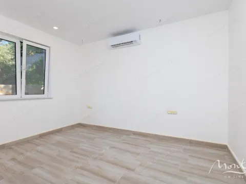 Prodaja, kuća, 134m², Bar, Crna Gora - image 16