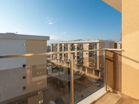 Izdavanje, dvosoban stan, 75m², City Kvart, Podgorica - image 11