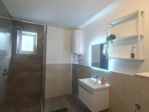 Rent, two bedroom apartment, 154m², Bjeliši, Bar - image 3