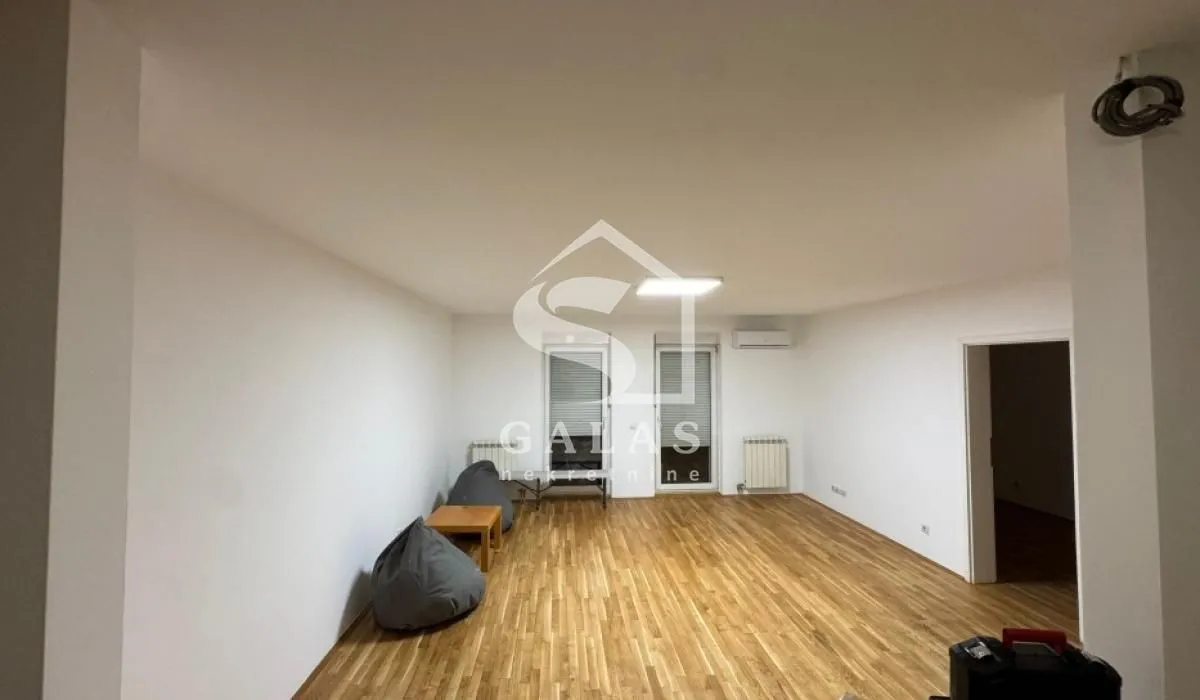 Rent, apartment, 93m², Stari Grad, Beograd