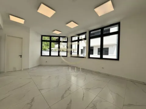 Rent, office space, 147m², Centar, Novi Sad - image 2