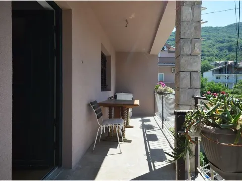 Rent, one bedroom apartment, 64m², Seljanovo, Tivat - image 10