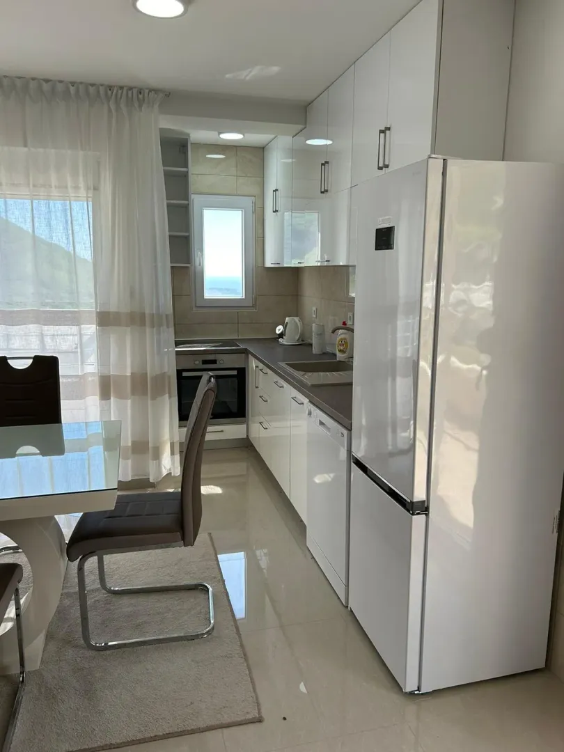 Rent, three bedroom apartment, 138m², Tuđemili, Bar