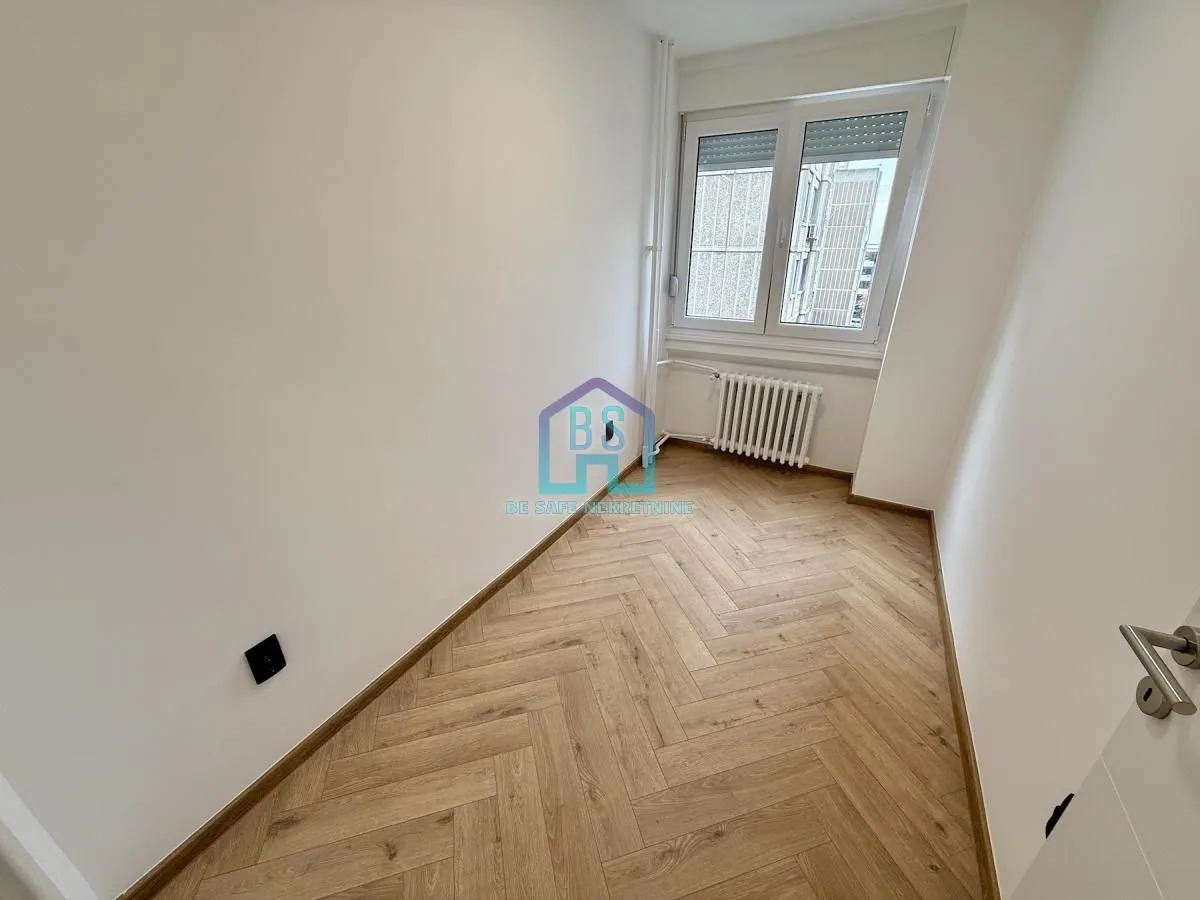 Prodaja, trosoban stan, 73m², Bulevar Oslobodjenja, Novi Sad Sve Podlokacije