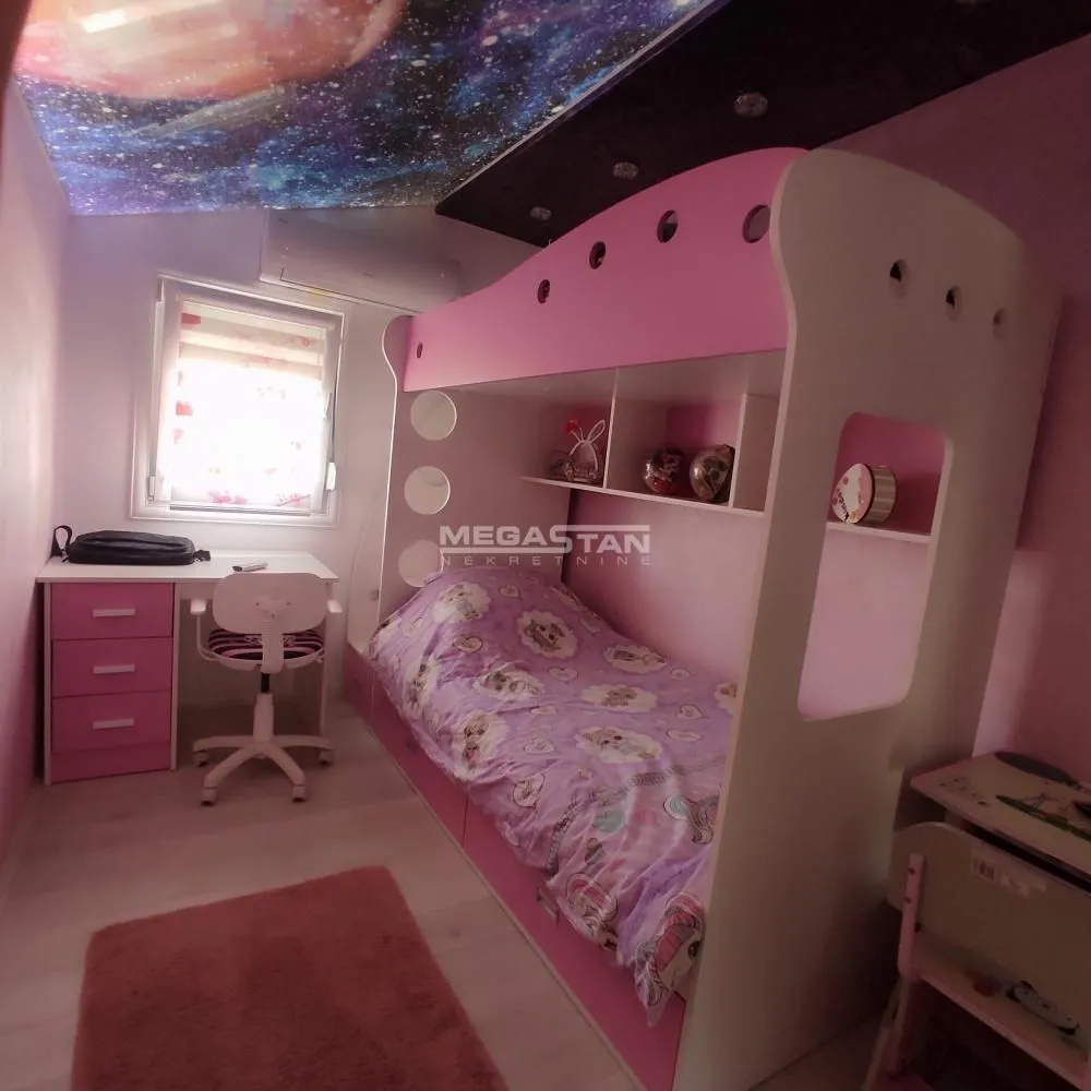 Prodaja, kuća, 80m², Borča 1, Borča Sve Podlokacije