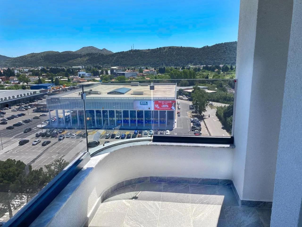 Sale, two bedroom apartment, 73m², Centar, Bar