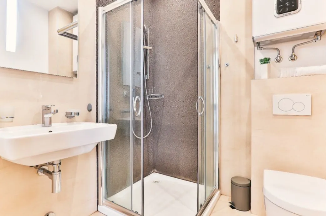 Rent, one bedroom apartment, 81m², Bulevar, Budva