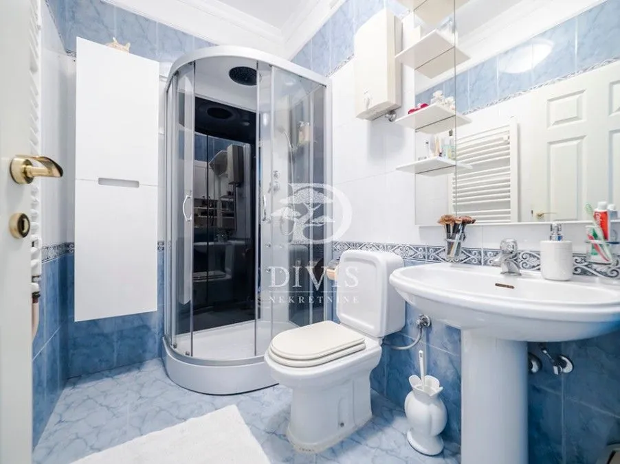 Rent, four bedroom apartment, 107m², Slavija, Vračar Sve Podlokacije