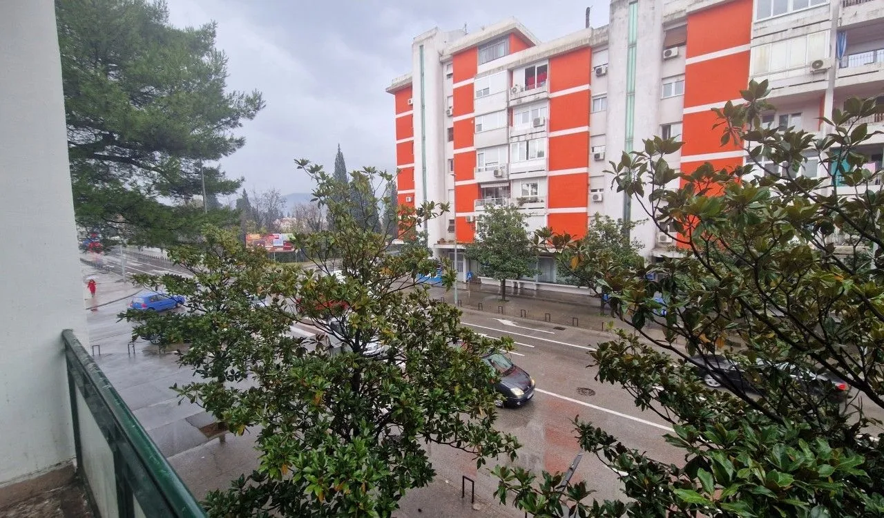 Rent, two bedroom apartment, 77m², Podgorica, Crna Gora