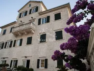 Prodaja, jednosoban stan, 54m², Prčanj, Kotor - image 1