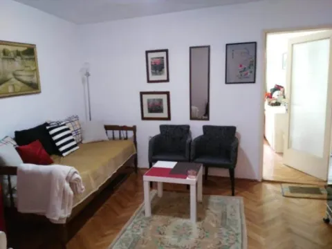 Sale, two bedroom apartment, 93m², Centar, Cetinje