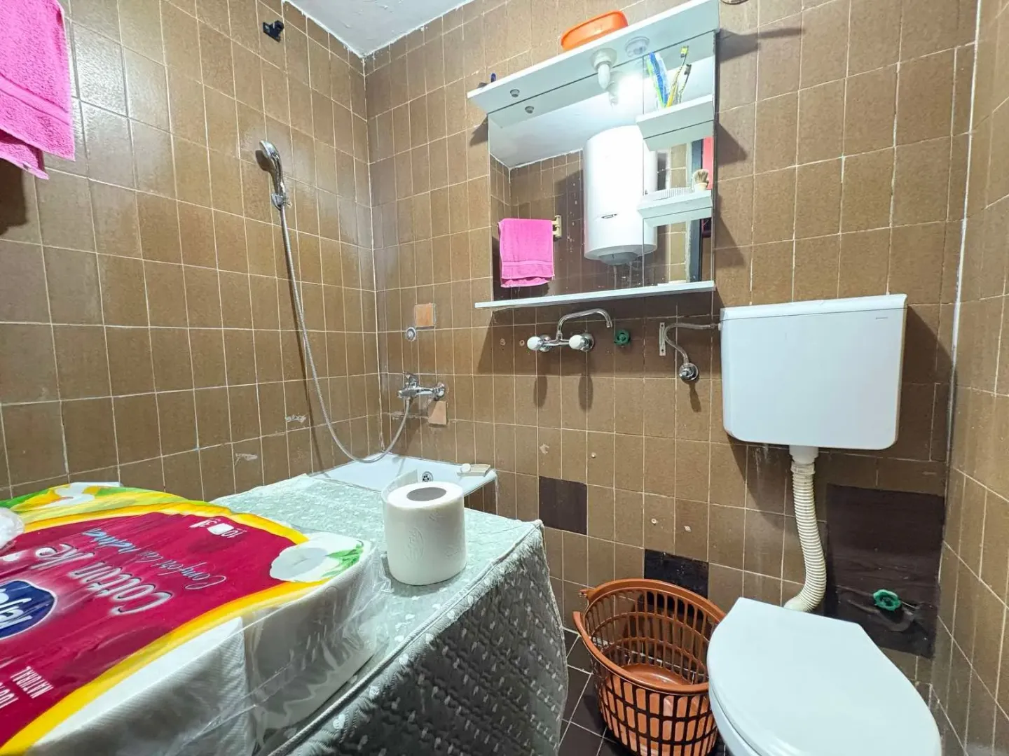 Prodaja, dvosoban stan, 77m², Blok 5, Podgorica