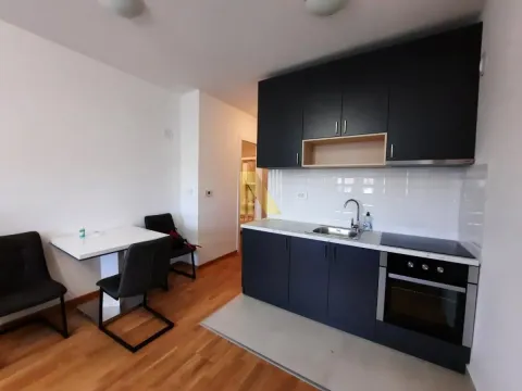 Izdavanje, jednosoban stan, 36m², Sajmište, Novi Sad - image 3
