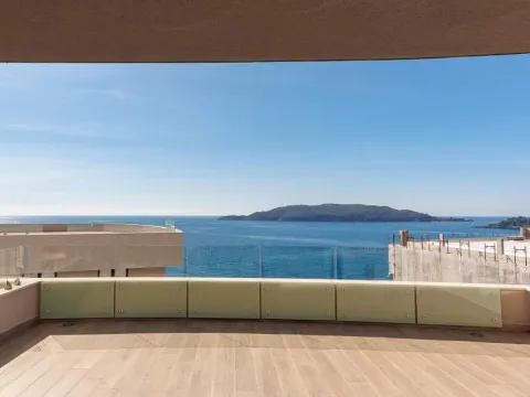Sale, one bedroom apartment, 77m², Bečići, Budva - image 18
