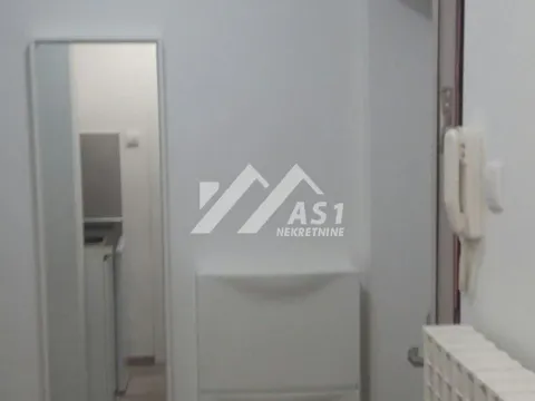 Izdavanje, stan, 20m², Sajam, Novi Sad Sve Podlokacije - image 8