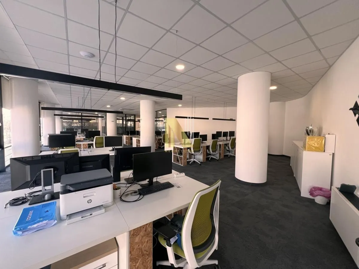 Rent, office space, 452m², Bulevar Oslobodjenja, Novi Sad Sve Podlokacije