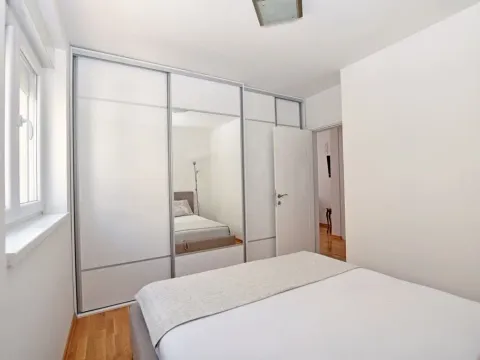 Izdavanje, jednosoban stan, 45m², Igalo, Herceg Novi - image 9