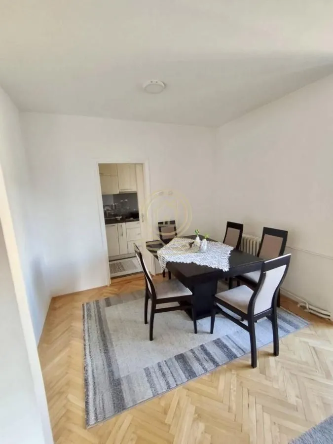 Prodaja, četvorosoban stan, 79m², Palilula, Niš