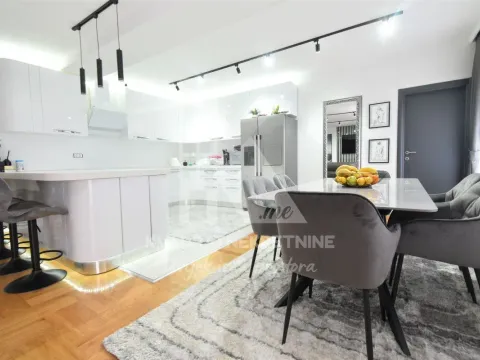 Sale, five bedroom apartment, 142m², Dalmatinska ulica, Podgorica - image 7