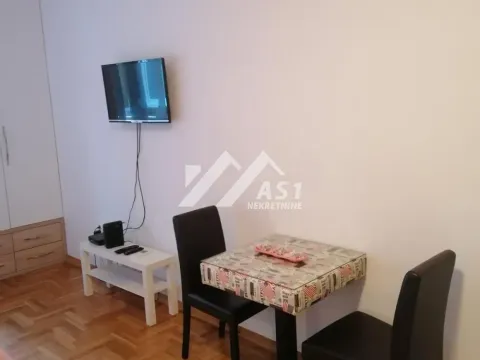 Izdavanje, stan, 27m², Centar, Novi Sad - image 4