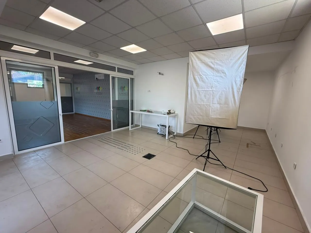Izdavanje, poslovni prostor, 180m², Stara Varoš, Podgorica