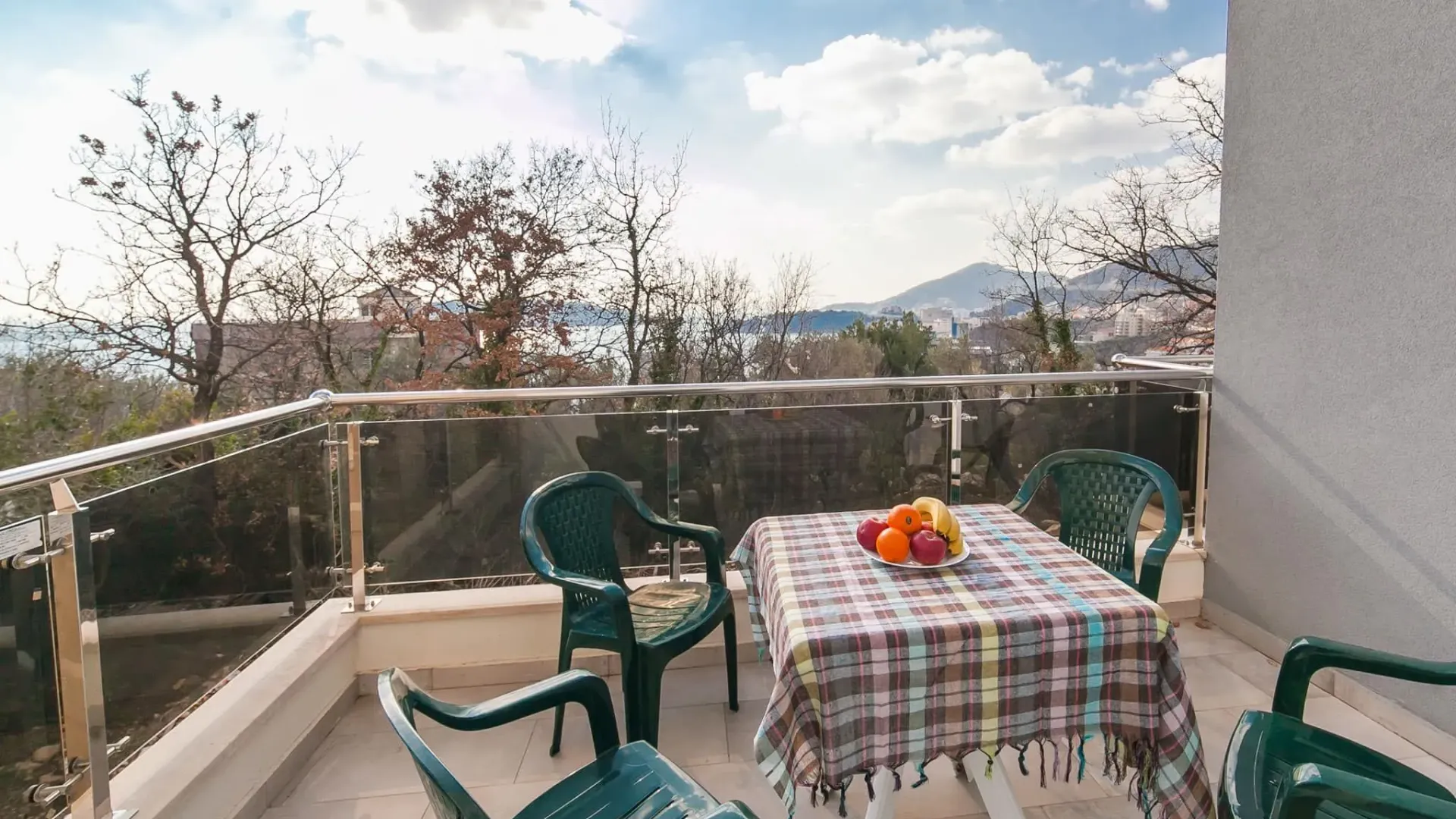 Rent, apartment, 63m², Bečići, Budva
