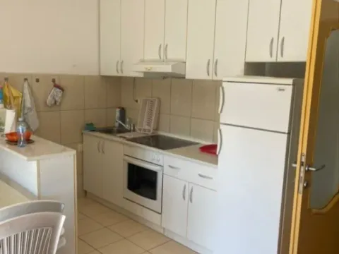 Sale, three bedroom apartment, 96m², Slovenska Plaža, Budva - image 2