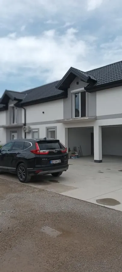 Rent, office space, 1200m², Zemun Ugrinovci, Zemun Sve Podlokacije